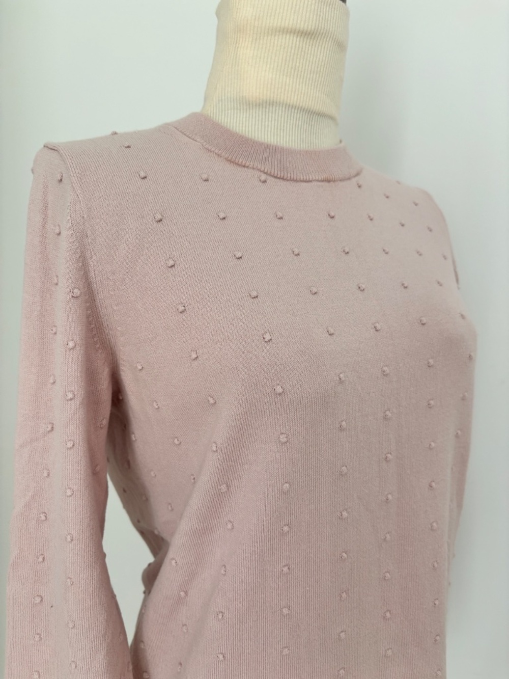 Ann Taylor pink textured bobble/popcorn stitch crew neck sweater